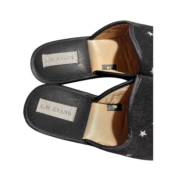 L.B. Evans Mens Black Velvet Slippers With Moon & Star Embroidery Size 7M - Picture 4 of 5